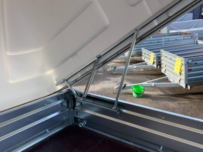 Прицеп легковой с пружинным подъемным механизмом PRO3516/38